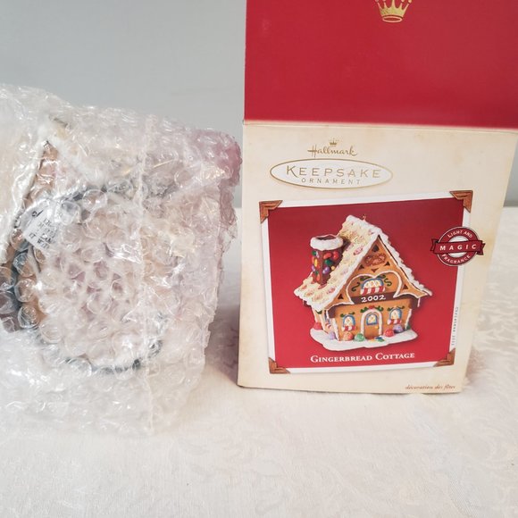 2002 Hallmark Keepsake ornament Gingerbread Cottage - NIP - Picture 4 of 4